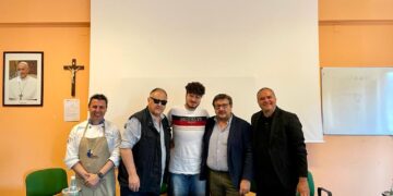 Giuseppe Oriti, vincitore del Messina Street Food Fest, dona il suo premio a uno studente meritevole