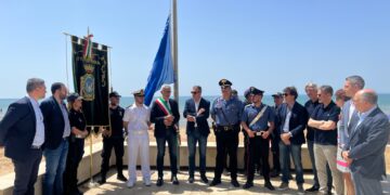 Da oggi la Bandiera Blu 2023 sventola a Marina di Ragusa