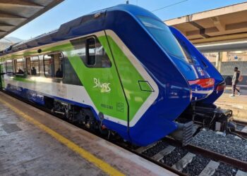 Arrivano i nuovi treni Blues nei giorni feriali e con essi, nei festivi, torna la barocco line
