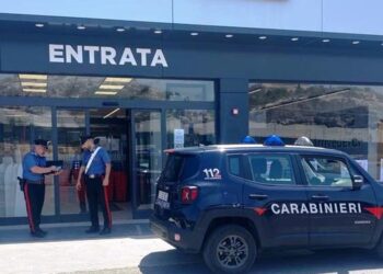 Ispica: Rumeno violento davanti ai supermercati. Arrestato dai Carabinieri