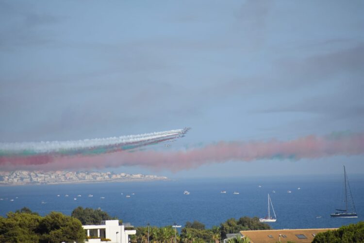 Frecce Tricolori a Donnalucata: oltre 40 mila presenze lungo la costa sciclitana