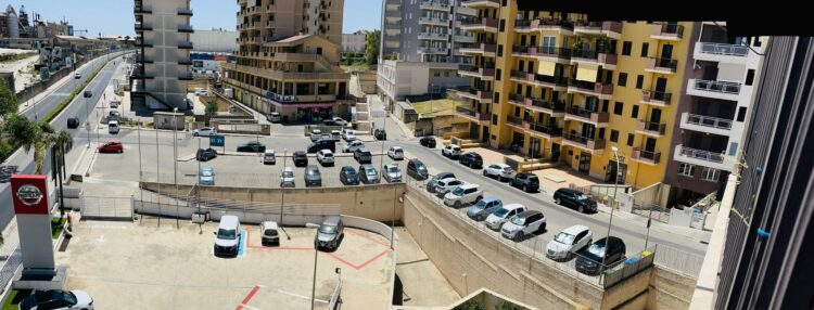 Creare delimitazioni chiare per i parcheggi in via Generale La Rosa: la richiesta del consigliere Zagami