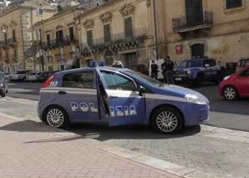Modica, la Polizia di Stato arresta uno straniero responsabile di tentata rapina ai danni del titolare di un esercizio commerciale del centro storico