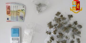 Vittoria: spacciava droga nei pressi di un Istituto Scolastico. La Polizia di Stato arresta un pusher e sequestra marijuana