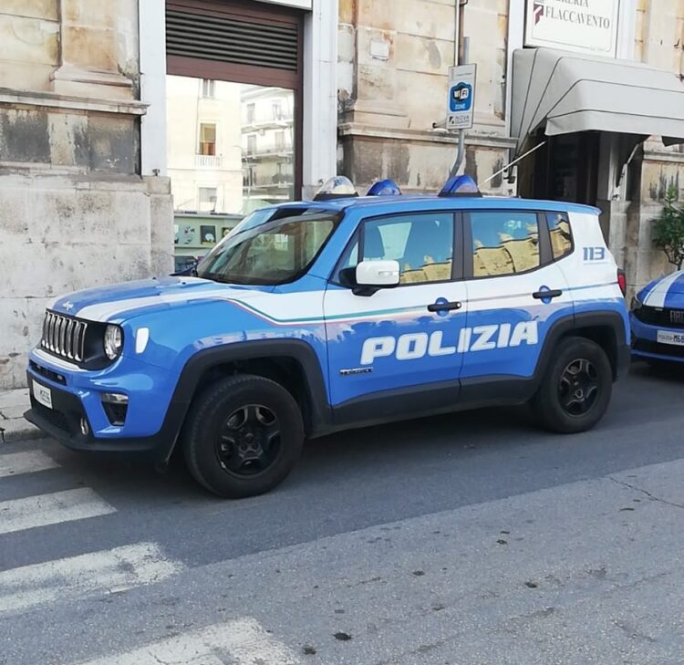 Tentano di rubare in un condominio a Ragusa, denunciate due donne