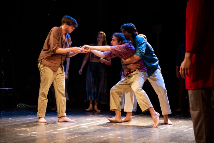 “Ragusa dietro il sipario” primo weekend sold out tra teatro, danza acrobatica, circo contemporaneo e musica