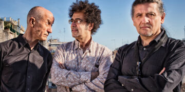 Peppe Servillo, Javier Girotto e Natalio Mangalavite interpreteranno le canzoni di Lucio Dalla e aprono la nuova stagione del Teatro Donnafugata