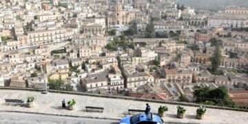 Controlli straordinari del territorio a Modica disposti dal Questore della provincia di Ragusa. Denunciato uno straniero e sequestrati 200 litri di gasolio