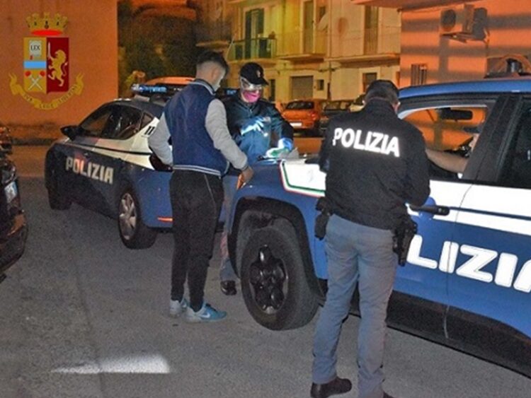 Incessante opera di prevenzione e controllo della Polizia di Stato, provvedimenti per posizioni amministrative irregolari di stranieri