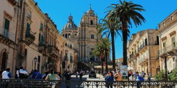 Il sindaco Peppe Cassì stigmatizza sensazioni non supportate da evidenze oggettive per il turismo in città