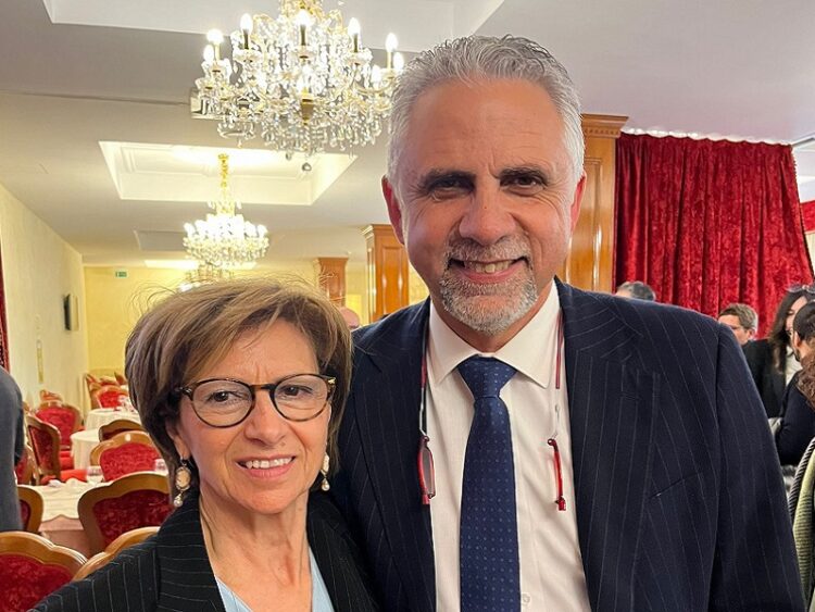 Trionfo di Ignazio Abbate. Ricostruisce la casa democristiana e si lancia verso l’assessorato