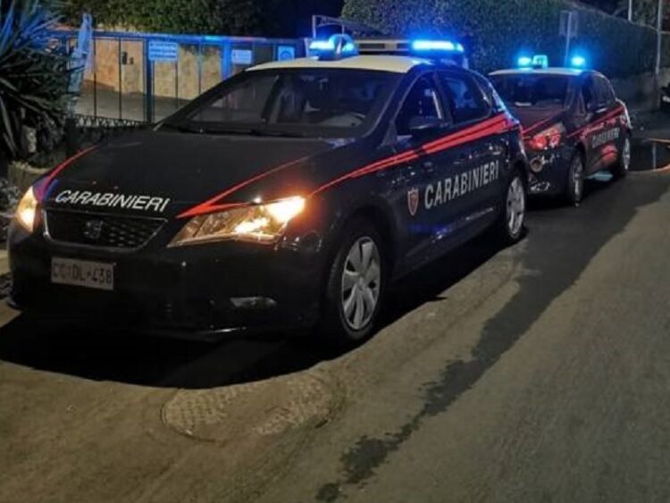 Vittoria, la Polizia sventa furto in abitazione e arresta in flagranza un pregiudicato vittoriese