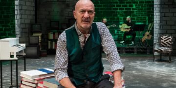 Claudio Bisio a Ragusa, con il monologo “La mia vita raccontata male”