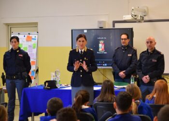 La Polizia di Stato costantemente fra i banchi di scuola per diffondere la cultura della legalità
