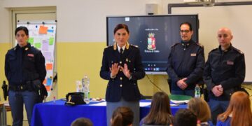 La Polizia di Stato costantemente fra i banchi di scuola per diffondere la cultura della legalità