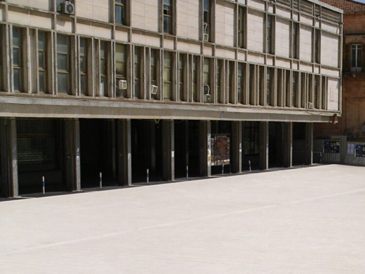 Furto nella notte presso gli uffici del palazzo ex Ina, Carabinieri sulle tracce di noto pregiudicato ragusano.