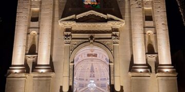Festeggiamenti in onore di San Biagio, a Comiso, inaugurata la nuova illuminazione artistica della facciata della chiesa