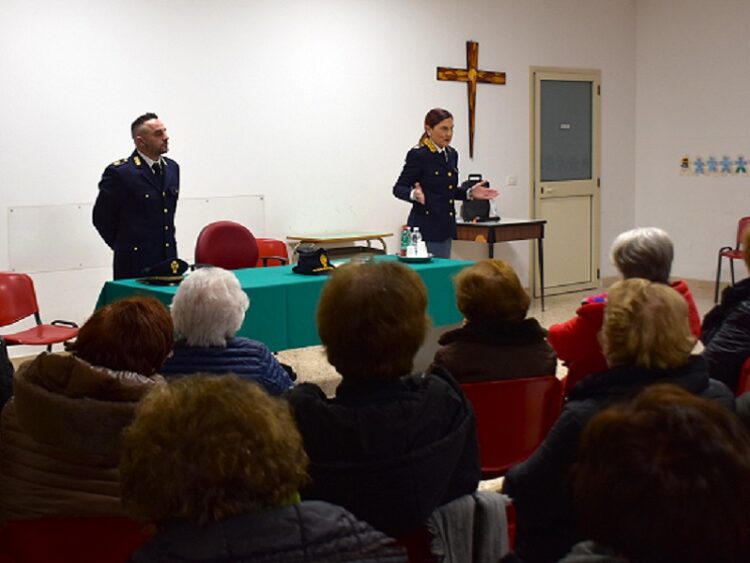Polizia di Stato e legalità. campagna sicurezza per gli anziani in provincia di Ragusa
