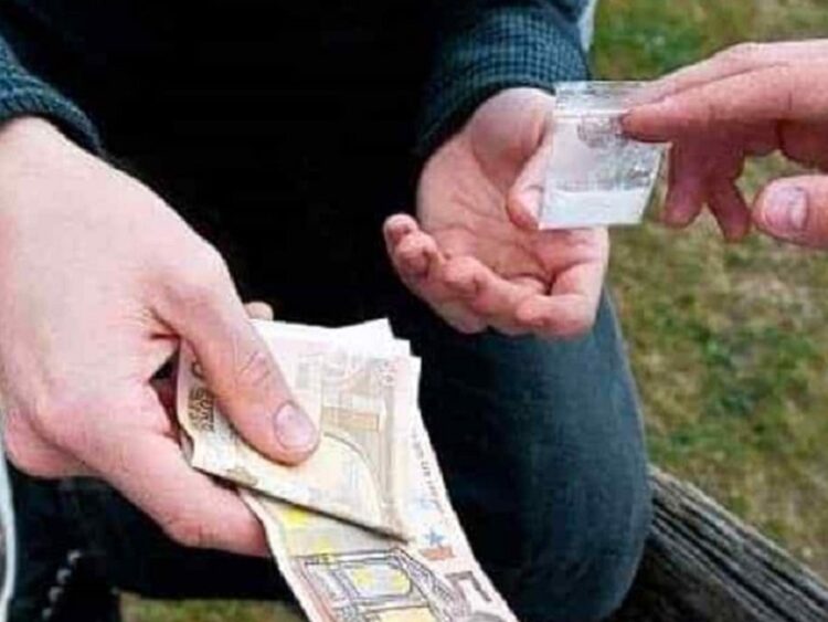 Ragusa. Gli agenti della Squadra Mobile arrestano uno spacciatore