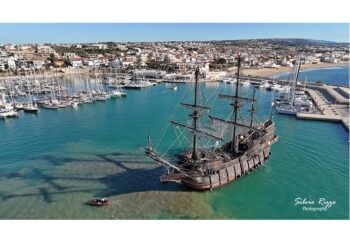 Il Galeón Andalucía è approdato al Porto Turistico di Marina di Ragusa: un tuffo nella storia leggendaria sviluppata tra i mari del mondo