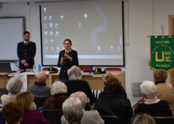 Incontro all’UNITRE dei funzionari della Questura di Ragusa sulla prevenzione delle truffe agli anziani