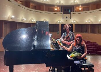 Nevila Kalaja Herczegh al violino e Merita Rexha Tërshana al pianoforte per Melodica