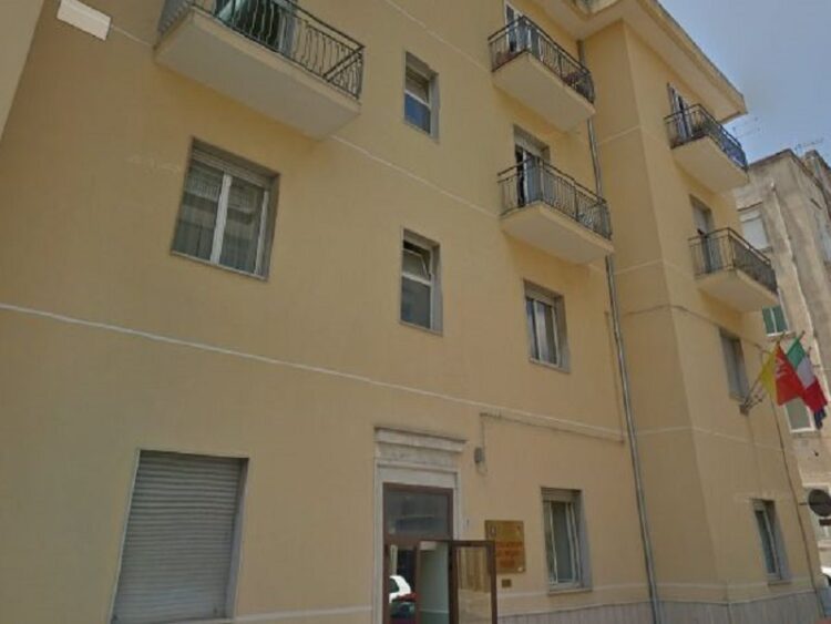 Sgombro alloggio popolare IACP a Vittoria