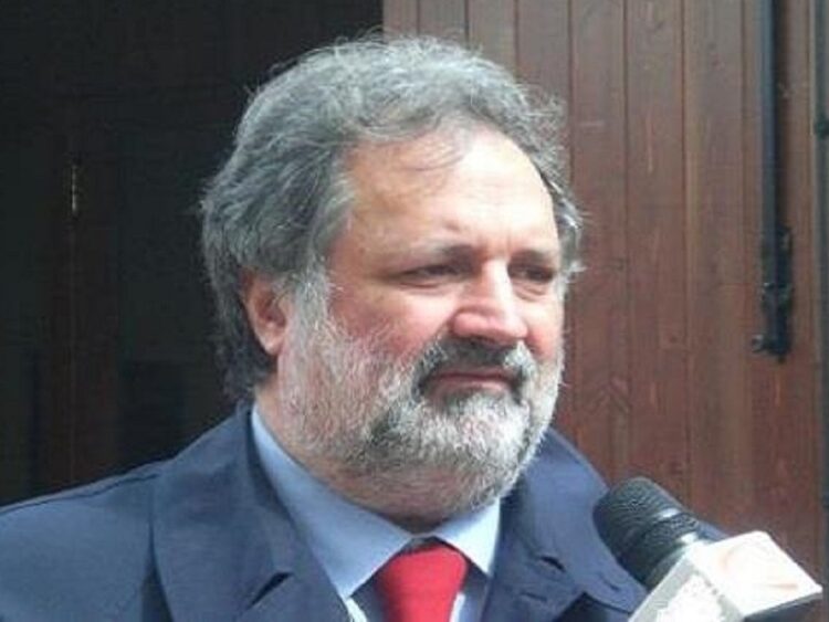 Una scelta non condivisa – Sit in contro l’intitolazione del Museo regionale Archeologico ibleo a Biagio Pace