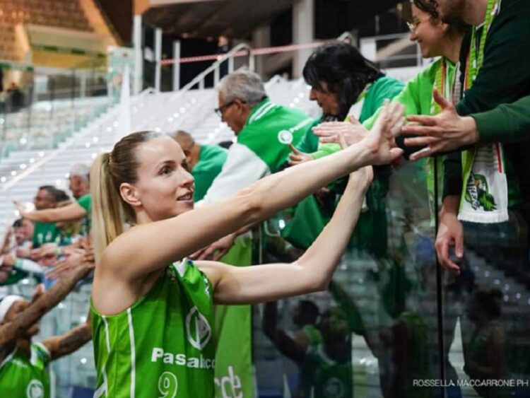 Oxygen Roma, pur con due assenze importanti, forse galvanizzata dalle riprese RAI, regala a Ragusa una serata di basket piacevolissimo