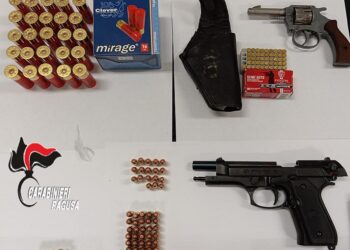 Deteneva armi in modo clandestino: arrestato dai Carabinieri