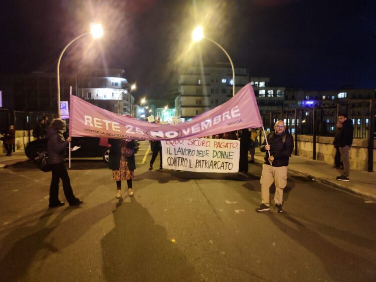 Grande successo per la manifestazione dell’8 marzo organizzata dalla Rete 25 novembre