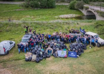 Diga di Santa Rosalia, volontari raccolgono 4 tonnellate di rifiuti