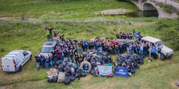 Diga di Santa Rosalia, volontari raccolgono 4 tonnellate di rifiuti