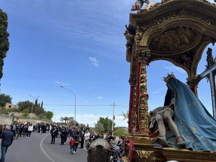 Monterosso Almo, la festa degli angeli chiude le celebrazioni in onore dell’Addolorata