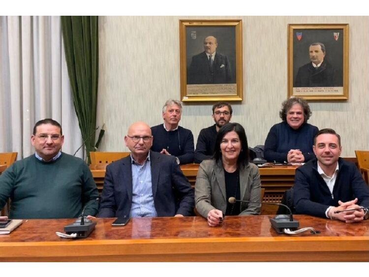 Una Legge per lo Sviluppo Sostenibile delle Reti di Telecomunicazioni: Regolamentazione degli Impianti Radioelettrici