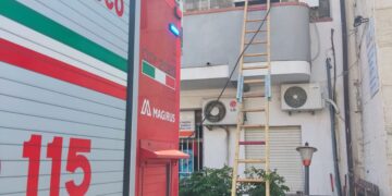 Incendio in abitazione a Comiso, solo danni alla struttura: nessun ferito
