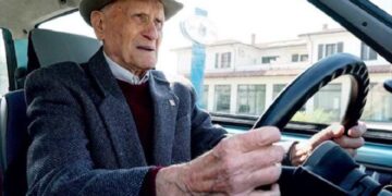 Modica: anziano protagonista di una serie di tamponamenti a Modica Alta. Bloccato dalla Polizia Locale