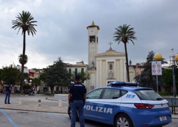 Vittoria, la Polizia interviene per una rissa in piazza Manin
