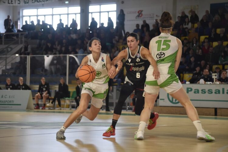 Passalacqua senza mordente, Bologna vince a mani basse