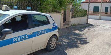 Deiezioni canine, la polizia locale di Modica sanziona 16 persone