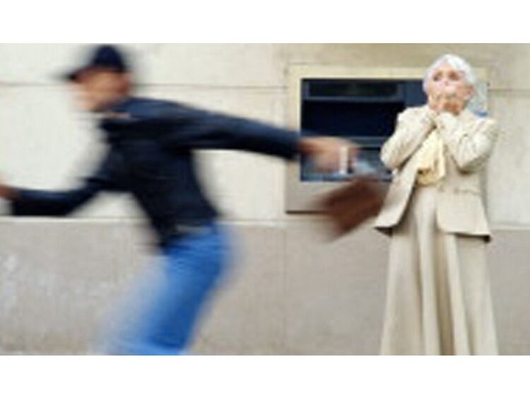 Ragusa, la Polizia ha arrestato tre minorenni tunisini rei di scippi e rapine ai danni di anziani