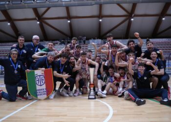 Basket, il comisano Mattia Ceccato campione d’Italia Under 19 con l’Olimpia Milano