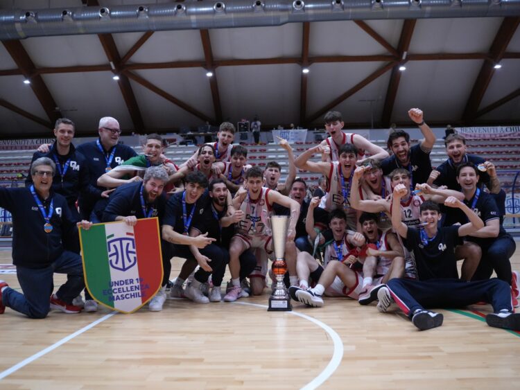 Basket, il comisano Mattia Ceccato campione d’Italia Under 19 con l’Olimpia Milano
