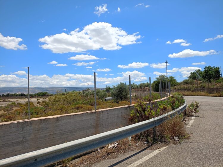 Autoporto a Vittoria, furti in serie