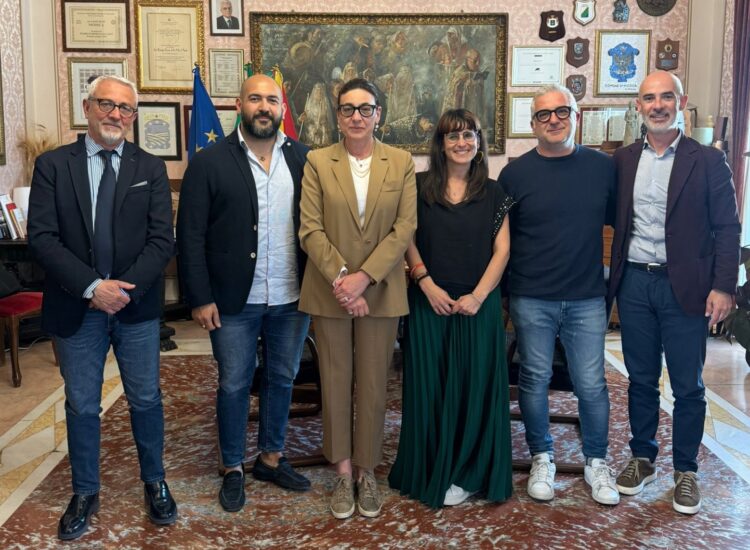 Modica, incontro tra il sindaco e Confcooperative