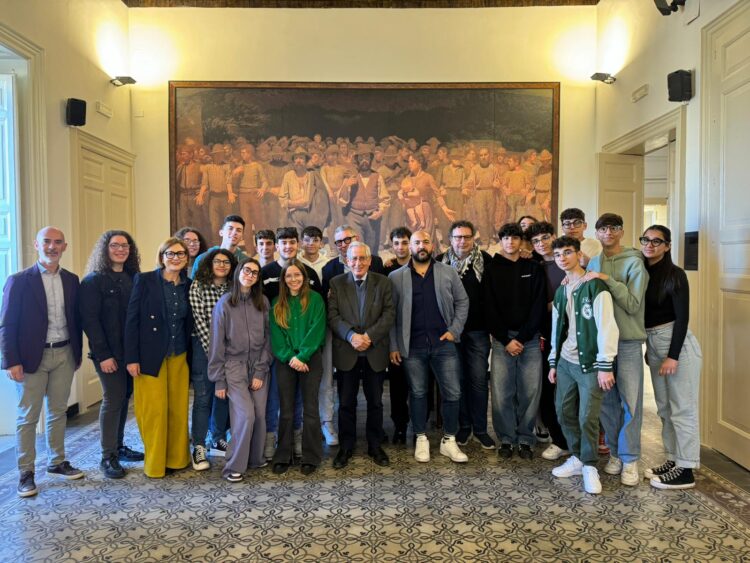 Vittoria, gli studenti dello scientifico Mazzini ricevuti a palazzo Iacono