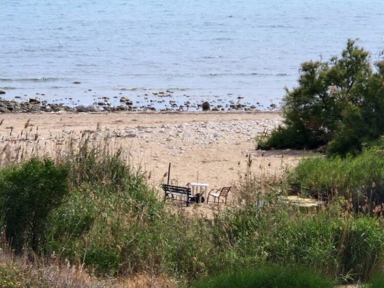 Anomalie in prossimità della spiaggia di Punta di Mola, la segnalazione dei residenti