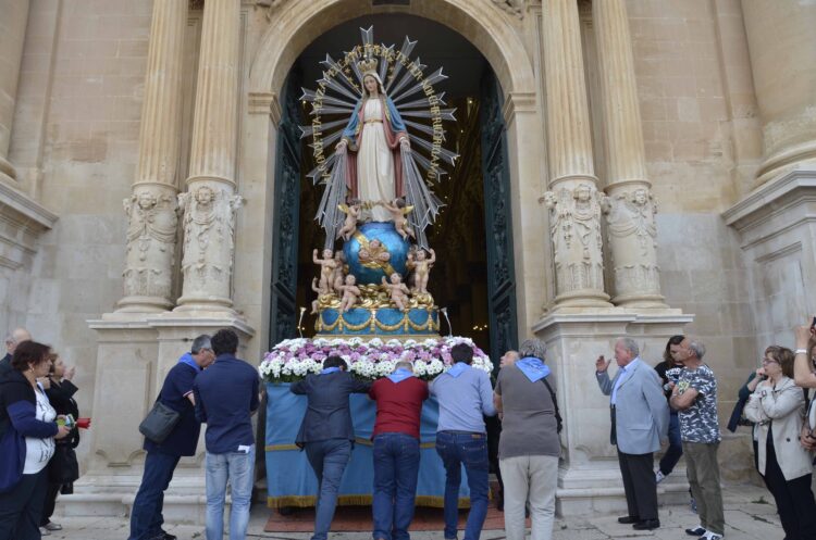 Ragusa, domani c’è la festa esterna di Maria Santissima della Medaglia