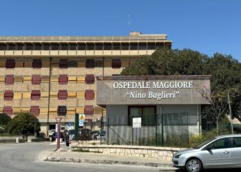 Modica, incidente sul lavoro in un locale di corso Umberto