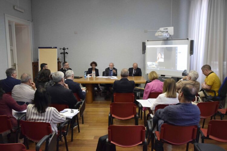 Lotta senza tregua contro le fumarole, vertice in Prefettura a Ragusa